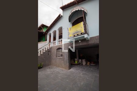 Casa para alugar com 140m², 2 quartos e 2 vagas Casa para alugar com 140m², 2 quartos e 2 vagasQuintal