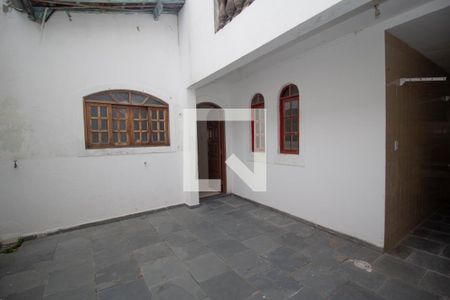 Casa para alugar com 140m², 2 quartos e 2 vagas Casa para alugar com 140m², 2 quartos e 2 vagasQuintal