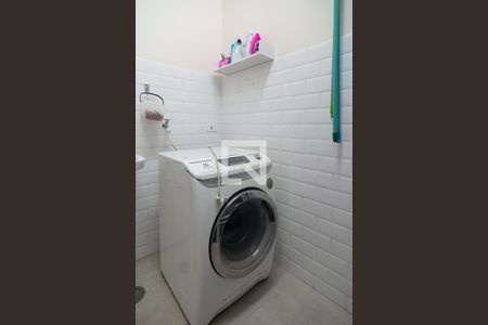 Apartamento à venda com 98m², 2 quartos e sem vaga Apartamento à venda com 98m², 2 quartos e sem vagaDetalhe da área de serviço