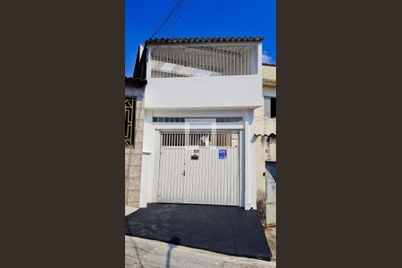 Casa à venda com 100m², 2 quartos e 1 vagaFachada