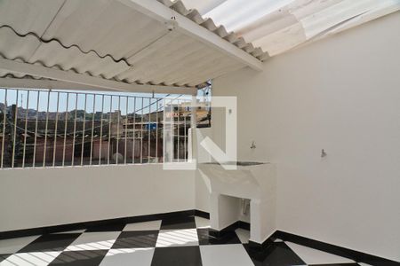 Casa à venda com 100m², 2 quartos e 1 vagaÁrea de Serviço