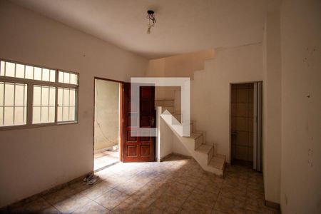 Sala de casa para alugar com 3 quartos, 100m² em Conjunto Promorar Sapopemba, São Paulo