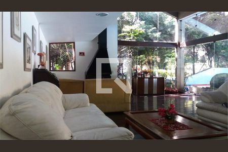 Casa à venda com 4 quartos, 450m² em Interlagos, São Paulo