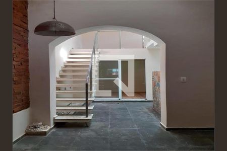Casa à venda com 2 quartos, 70m² em Bom Retiro, São Paulo