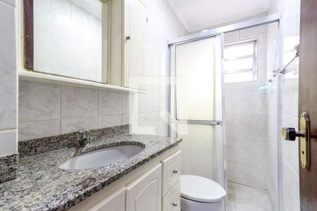 Banheiro de apartamento para alugar com 1 quarto, 40m² em Vila Leonor, São Paulo