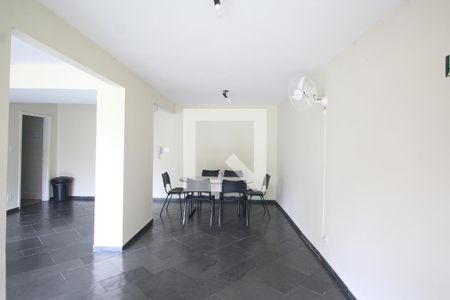 Apartamento à venda com 71m², 3 quartos e 1 vagaÁrea comum