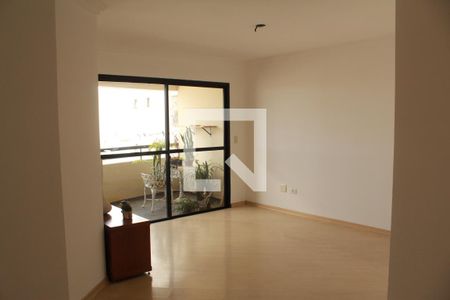 Sala de apartamento para alugar com 3 quartos, 82m² em Vila Hamburguesa, São Paulo