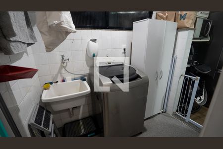 Apartamento à venda com 70m², 2 quartos e 1 vagaÁrea de Serviço 