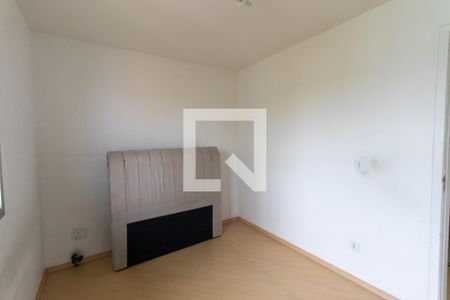 Quarto 1 de apartamento para alugar com 2 quartos, 47m² em Fazendinha, Curitiba