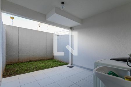 Casa de condomínio para alugar com 115m², 2 quartos e 1 vagaÁrea de Serviço