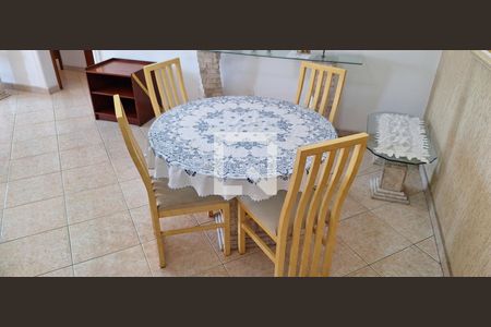 Sala detalhe de apartamento para alugar com 2 quartos, 134m² em Tupi, Praia Grande