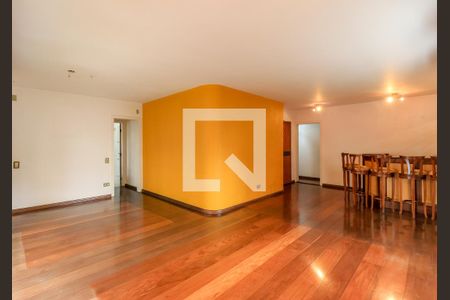 Sala de apartamento à venda com 4 quartos, 178m² em Campo Belo, São Paulo