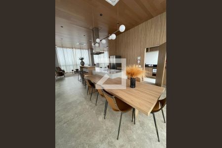 Apartamento à venda com 36m², 1 quarto e 1 vaga Apartamento à venda com 36m², 1 quarto e 1 vagaÁrea comum - Salão de festas