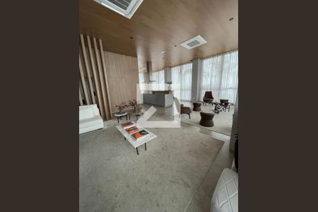 Apartamento à venda com 36m², 1 quarto e 1 vaga Apartamento à venda com 36m², 1 quarto e 1 vagaÁrea comum - Salão de festas