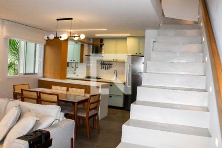 Sala de apartamento para alugar com 2 quartos, 83m² em Alto de Pinheiros, São Paulo