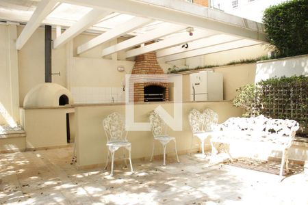 Apartamento à venda com 72m², 2 quartos e 1 vagaChurrasqueira