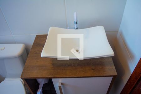 Casa à venda com 100m², 3 quartos e 1 vagaBanheiro - pia