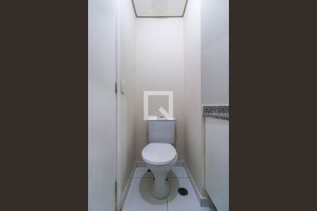 Apartamento à venda com 64m², 2 quartos e 1 vaga Apartamento à venda com 64m², 2 quartos e 1 vagaBanheiro da Suíte