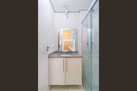 Apartamento à venda com 64m², 2 quartos e 1 vaga Apartamento à venda com 64m², 2 quartos e 1 vagaBanheiro da Suíte