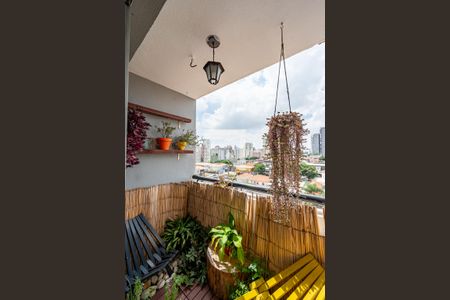 Apartamento à venda com 60m², 2 quartos e 1 vagaVaranda