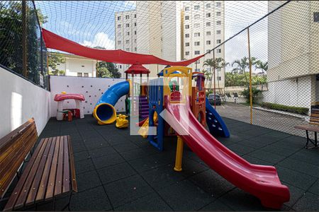 Apartamento à venda com 60m², 2 quartos e 1 vagaplay ground_3