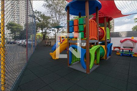 Apartamento à venda com 60m², 2 quartos e 1 vagaplay ground_1