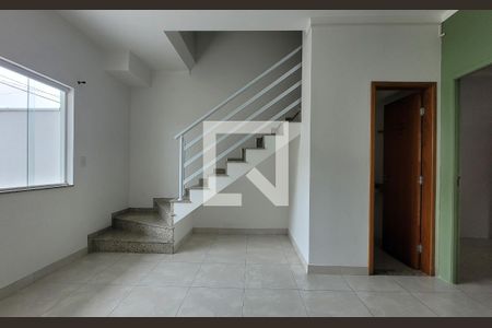 Sala de casa à venda com 2 quartos, 78m² em Vila Alzira, Santo André