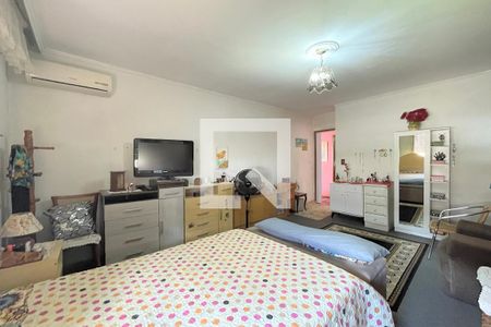 Suíte de casa à venda com 3 quartos, 207m² em Sarandi, Porto Alegre