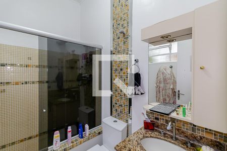 Casa à venda com 300m², 4 quartos e 2 vagasBanheiro da Suíte 1