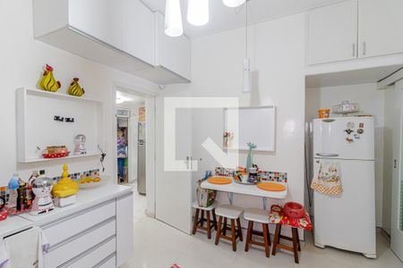 Casa à venda com 300m², 4 quartos e 2 vagasCozinha