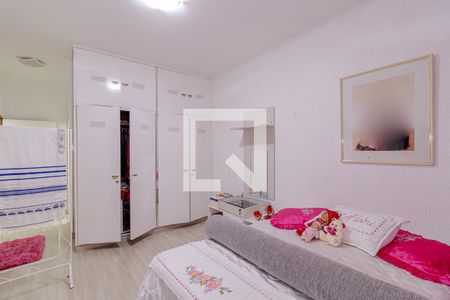 Casa à venda com 300m², 4 quartos e 2 vagasSuíte 1
