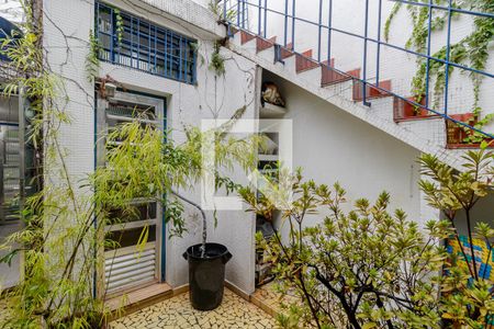 Casa à venda com 300m², 4 quartos e 2 vagasQuintal