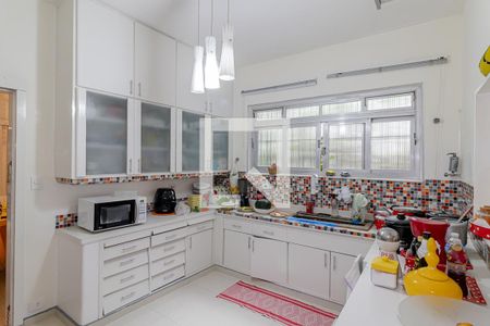 Casa à venda com 300m², 4 quartos e 2 vagasCozinha