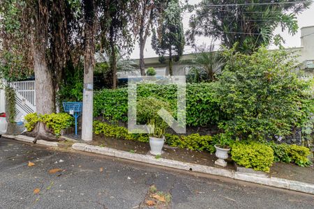 Casa à venda com 300m², 4 quartos e 2 vagasFachada