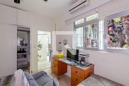 Casa à venda com 300m², 4 quartos e 2 vagasSuíte 3