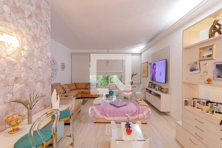 Sala de Estar de casa à venda com 4 quartos, 300m² em Vila Moinho Velho, São Paulo