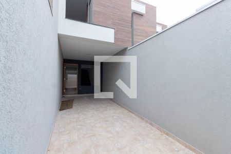 Casa à venda com 108m², 3 quartos e 2 vagas Casa à venda com 108m², 3 quartos e 2 vagasGaragem