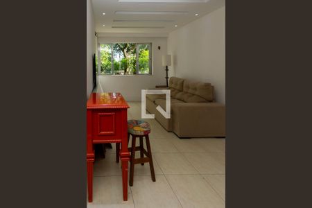 Sala de apartamento para alugar com 2 quartos, 40m² em Taquara, Rio de Janeiro