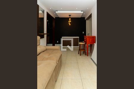 Sala de apartamento para alugar com 2 quartos, 40m² em Taquara, Rio de Janeiro