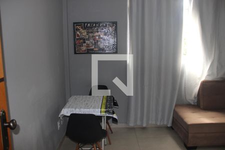 Sala de apartamento para alugar com 2 quartos, 44m² em Parque dos Eucaliptos, Sorocaba