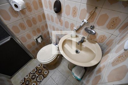 Casa para alugar com 74m², 2 quartos e sem vaga Casa para alugar com 74m², 2 quartos e sem vagaBanheiro