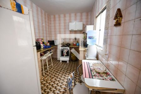 Casa para alugar com 74m², 2 quartos e sem vaga Casa para alugar com 74m², 2 quartos e sem vagaCozinha