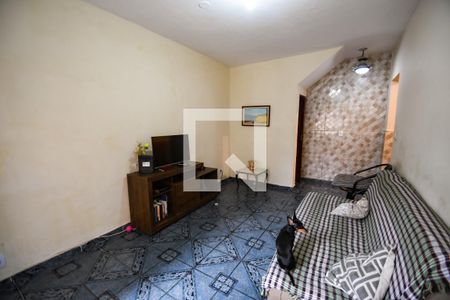 Casa para alugar com 74m², 2 quartos e sem vaga Casa para alugar com 74m², 2 quartos e sem vagaSala