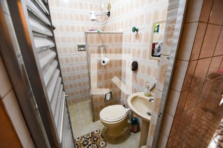 Casa para alugar com 74m², 2 quartos e sem vaga Casa para alugar com 74m², 2 quartos e sem vagaBanheiro