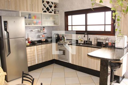 Casa de condomínio para alugar com 450m², 3 quartos e 5 vagasCozinha