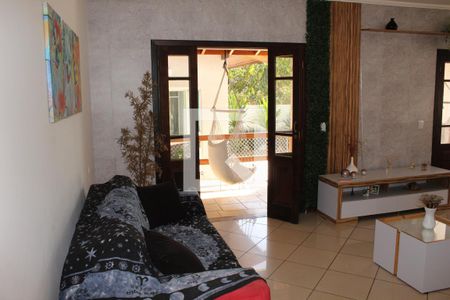 Casa de condomínio para alugar com 450m², 3 quartos e 5 vagasSala 2