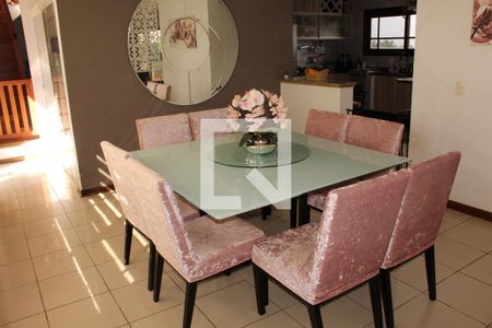 Casa de condomínio para alugar com 450m², 3 quartos e 5 vagasCozinha