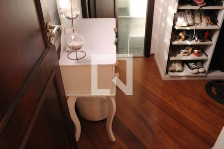 Casa de condomínio para alugar com 450m², 3 quartos e 5 vagasQuarto 1 -