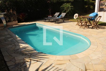 Casa de condomínio para alugar com 450m², 3 quartos e 5 vagasÁrea externa  