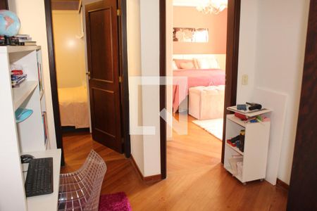 Casa de condomínio para alugar com 450m², 3 quartos e 5 vagasHall dos quartos